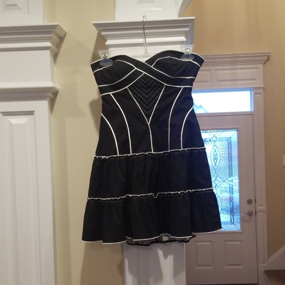 Bebe Black and White Dress Size 2